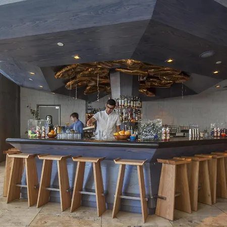 The Line Hotel La-3